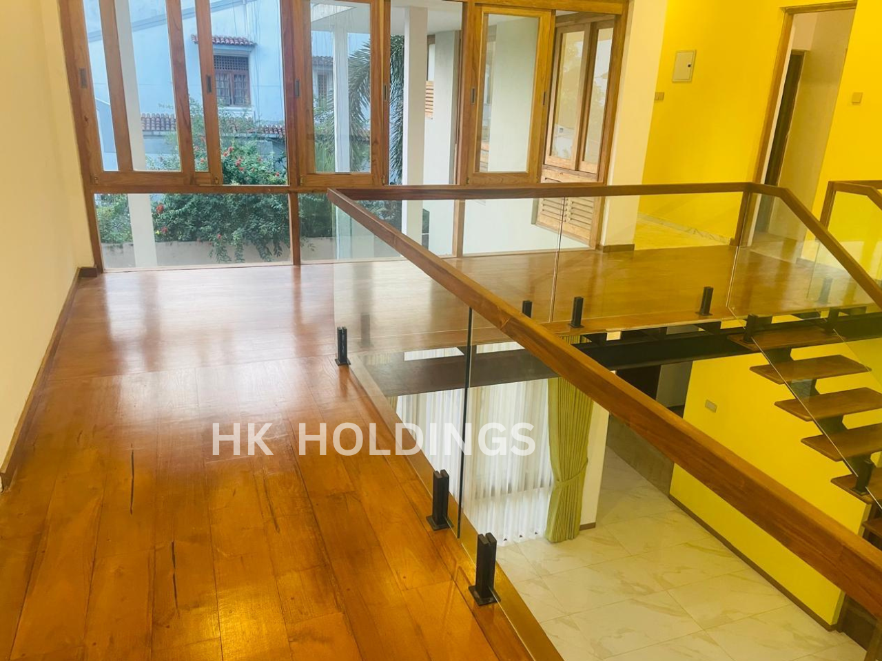 Mrs. Menaka  Nugegoda Site