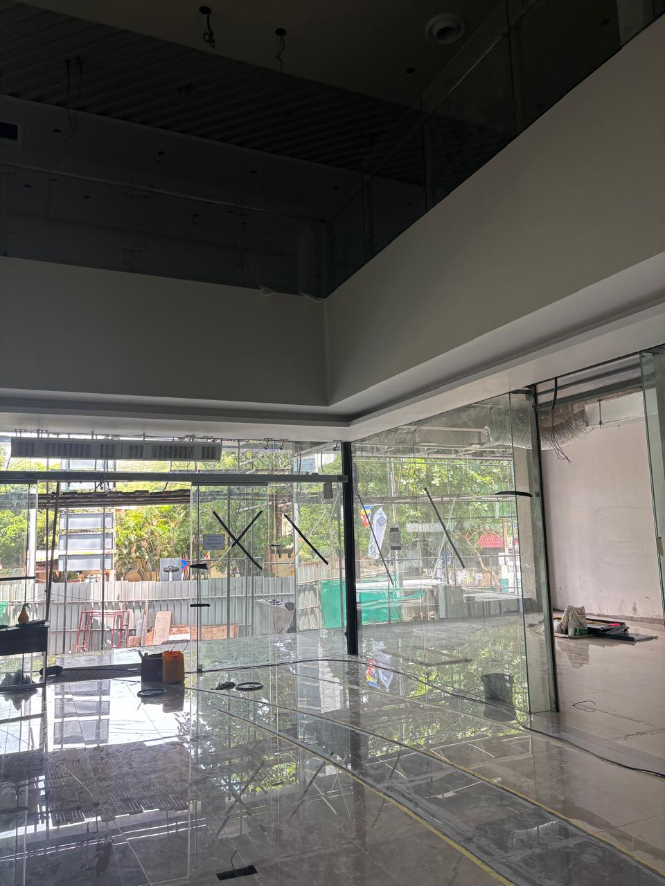 Cool Planet - Glass Wall